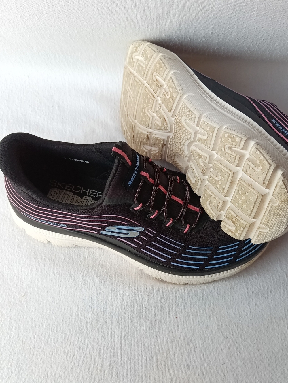 Skechers Black Slip-In Athletic Sneaker with Pink & Blue Accents Size 7.5
